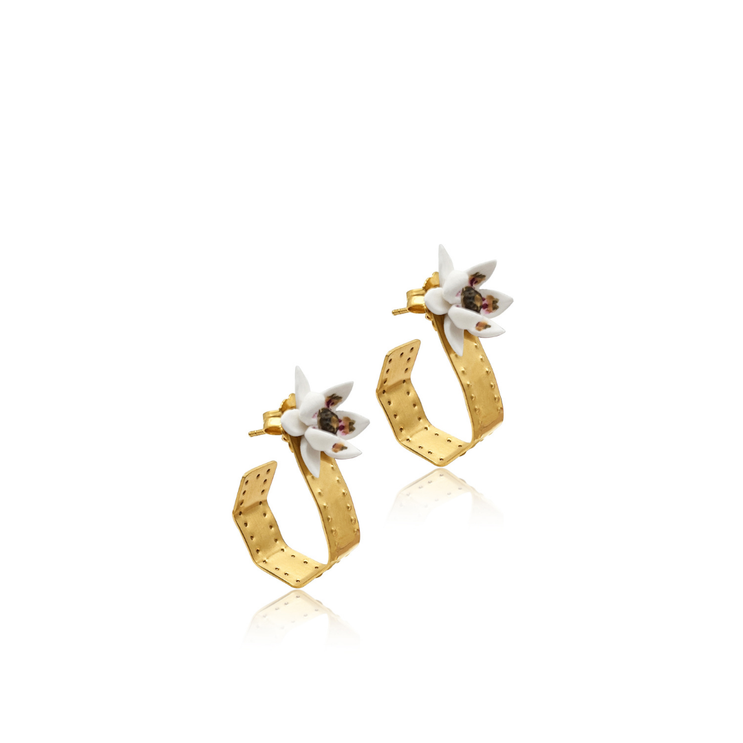 FLOWER HOOPS