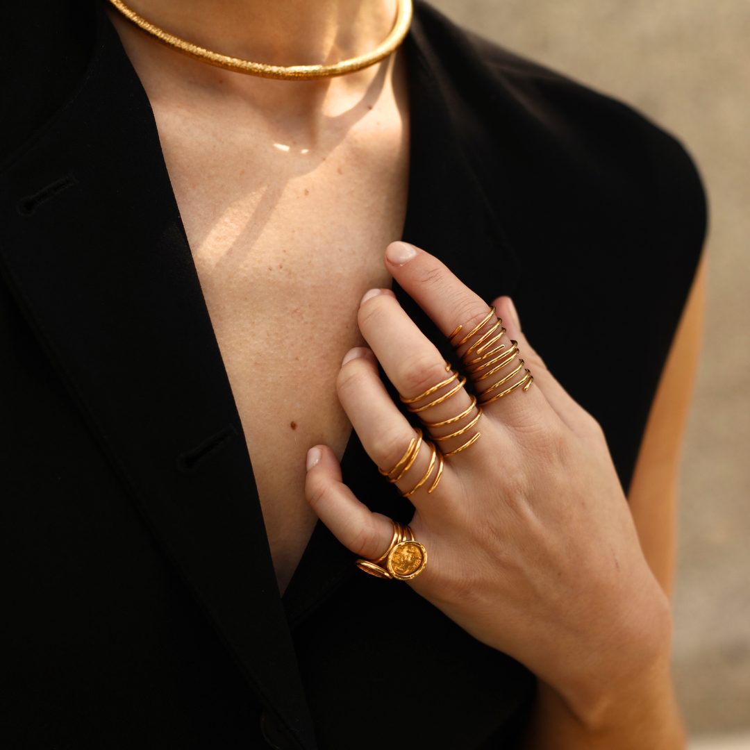 SIGNET RING